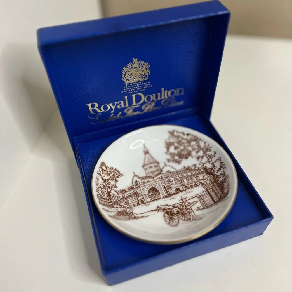 Royal Doulton Singapore Goodwood Park Hotel Trinket Plate w/ Box